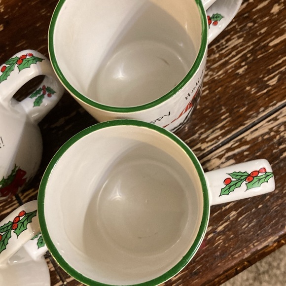 Vintage set of 4 Suzy’s Zoo holiday tea cups 1976 - Picture 9 of 11